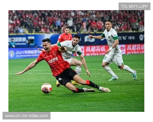 成都蓉城遭误判争议再起:足球场上的公平与争议 成都蓉城遭误判争议再起:足球场上的公平与争议