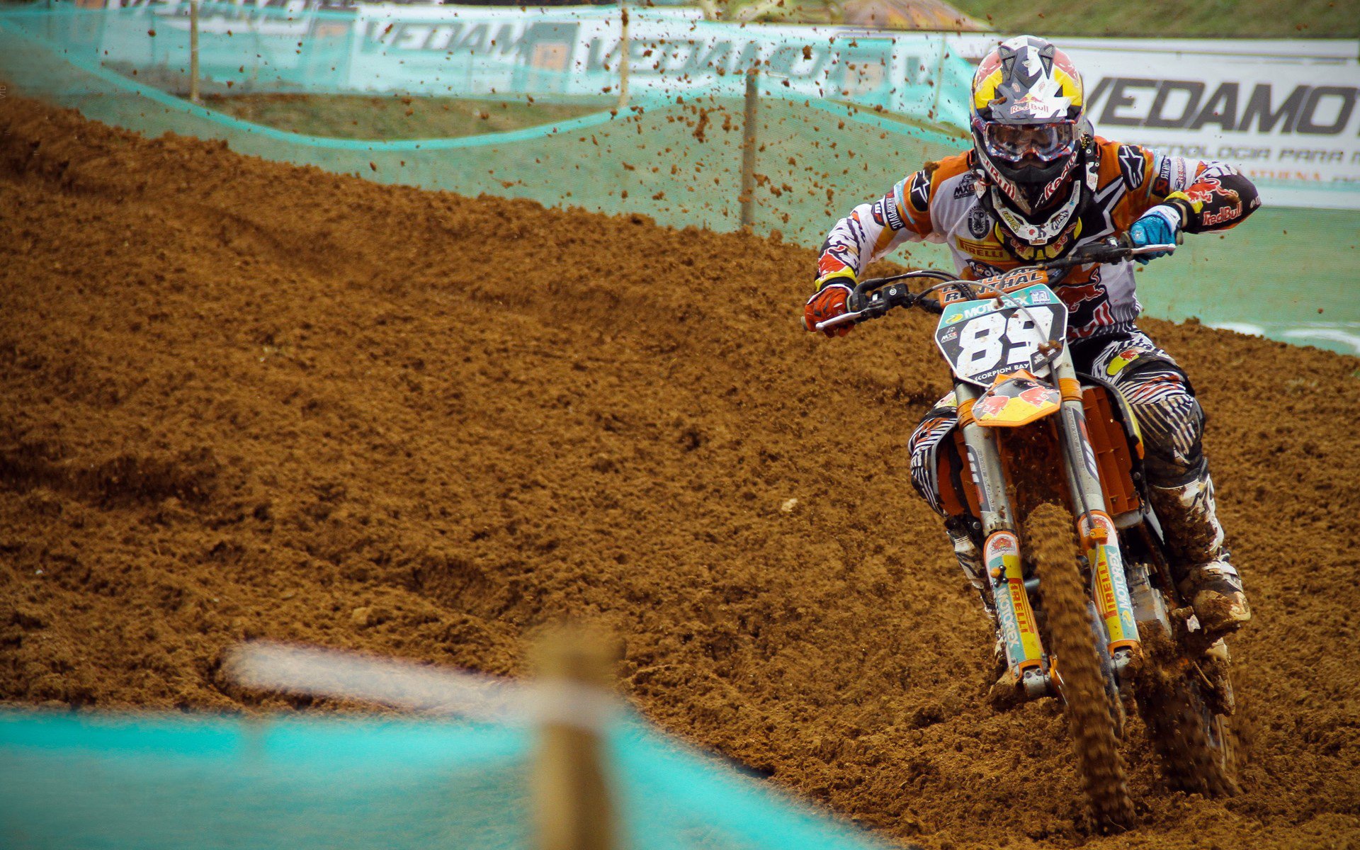 国际热身赛中国青年队迎战 球迷充满期待，国际足球热身赛