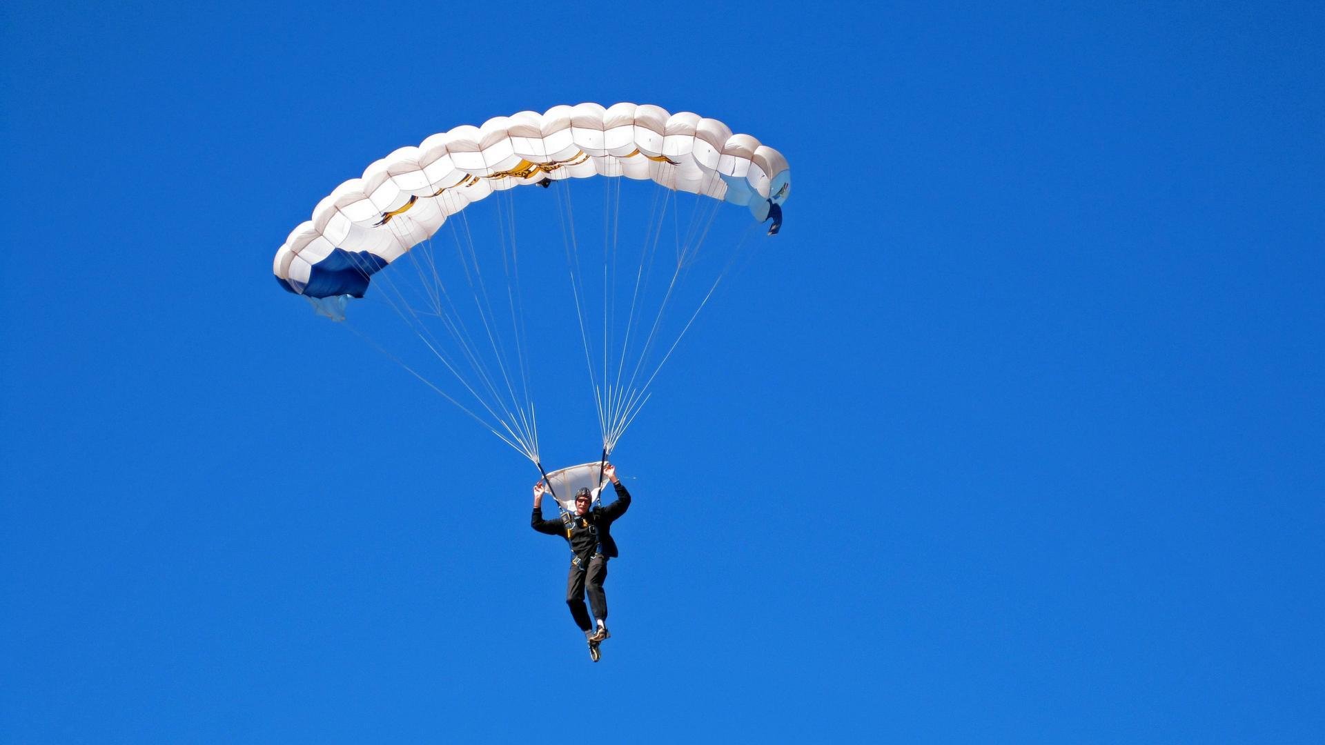 数据图显示:蝶泳越接近对称越快,蝶泳速度慢问题出在哪里